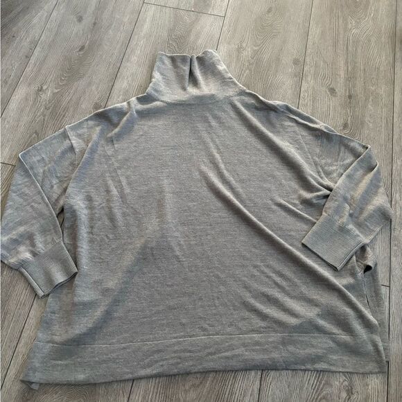 Zara woman’s turtleneck very soft and beautiful with open sides NWOT - Picture 1 of 5